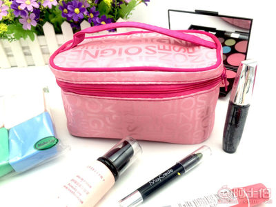 專業(yè)訂制，品質(zhì)保障——義烏市阿康模具廠D1-3化妝包